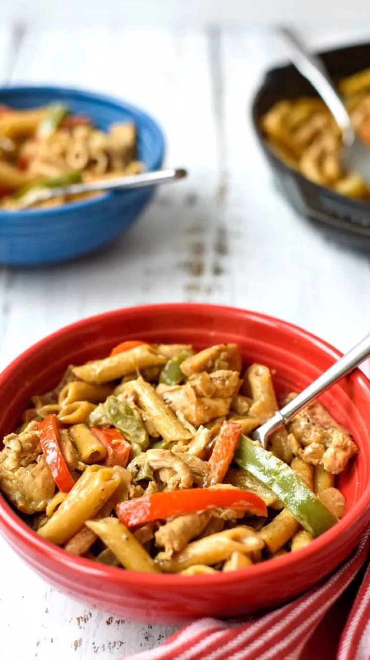 Chicken and Peppers in White Sauce