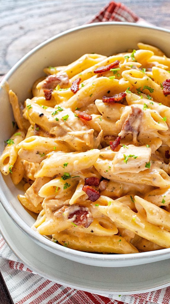 Cheddar Bacon Ranch Chicken Pasta Recipe