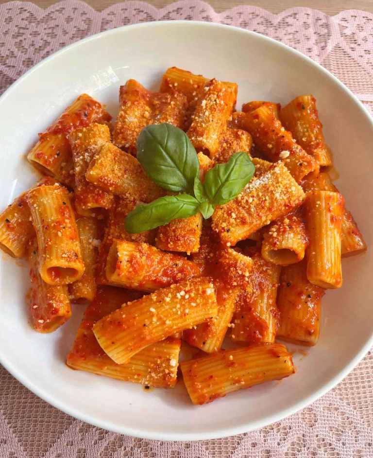 Roasted Red Pepper Rigatoni