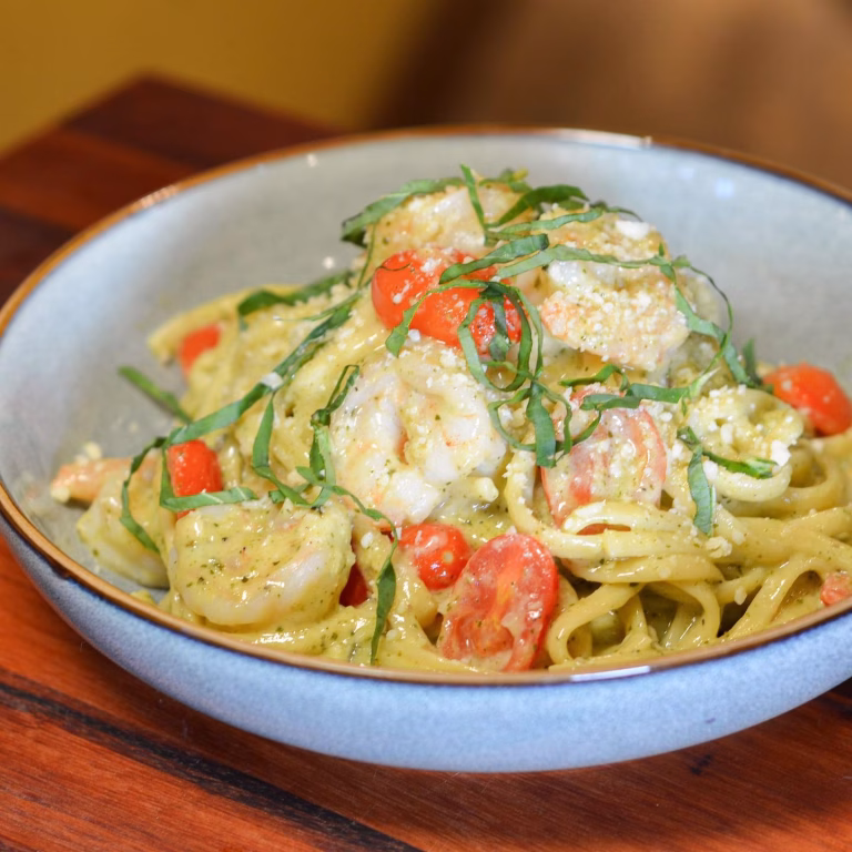 Creamy Tomato Pesto Shrimp Pasta Recipe