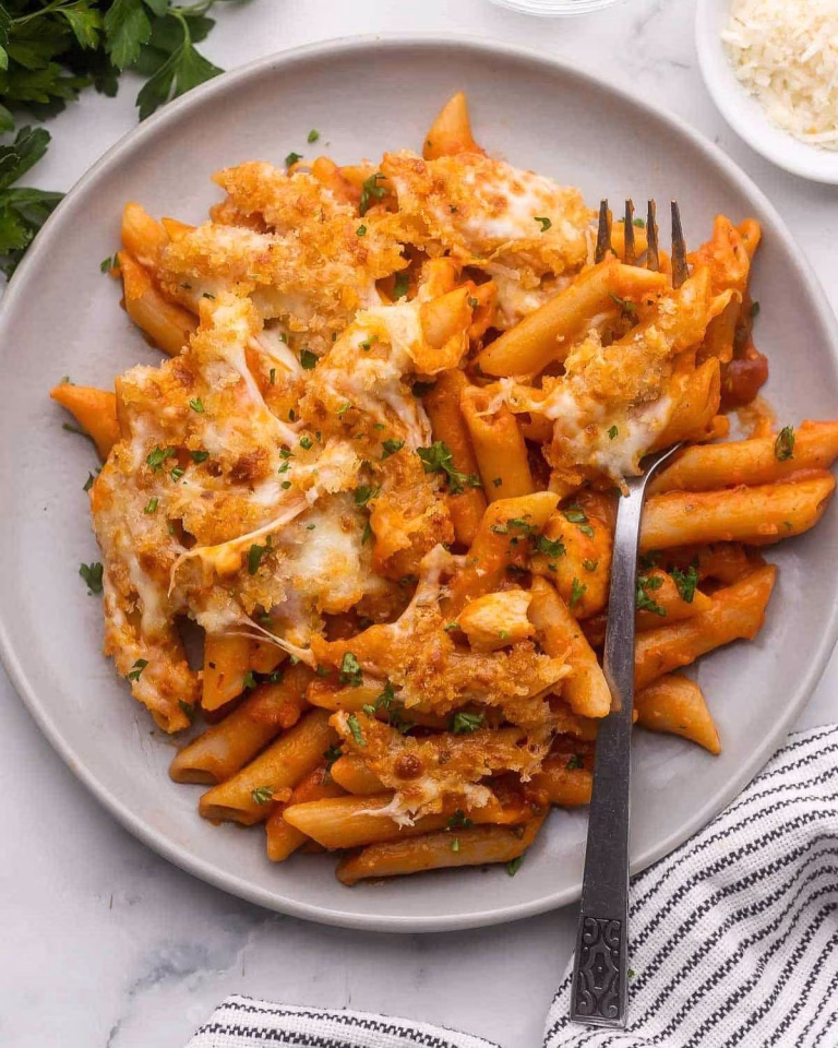 Cheesy Chicken Pasta Recipe