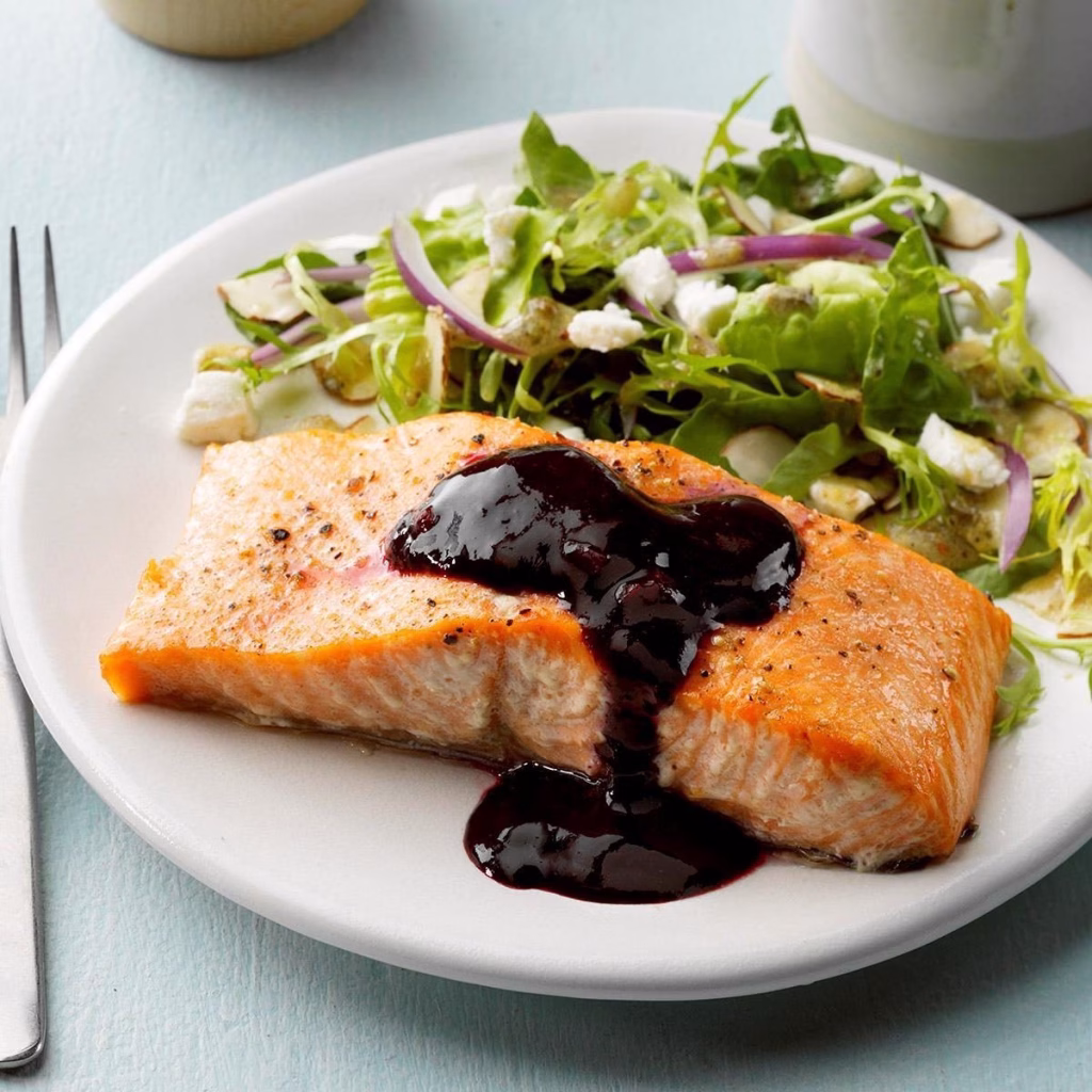  Cedar Plank Salmon with Blackberry Sauce