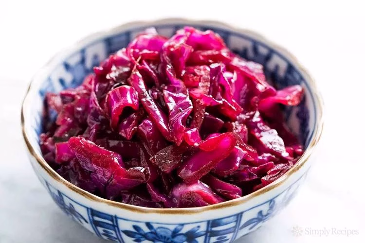 Sweet & Sour Braised Red Cabbage