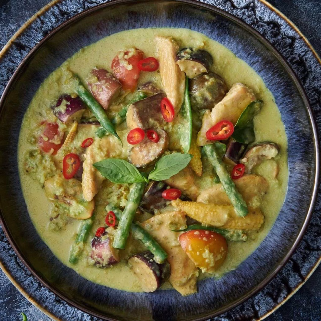 Ultimate Green Curry (Gaeng Khiaw Wan Gai)