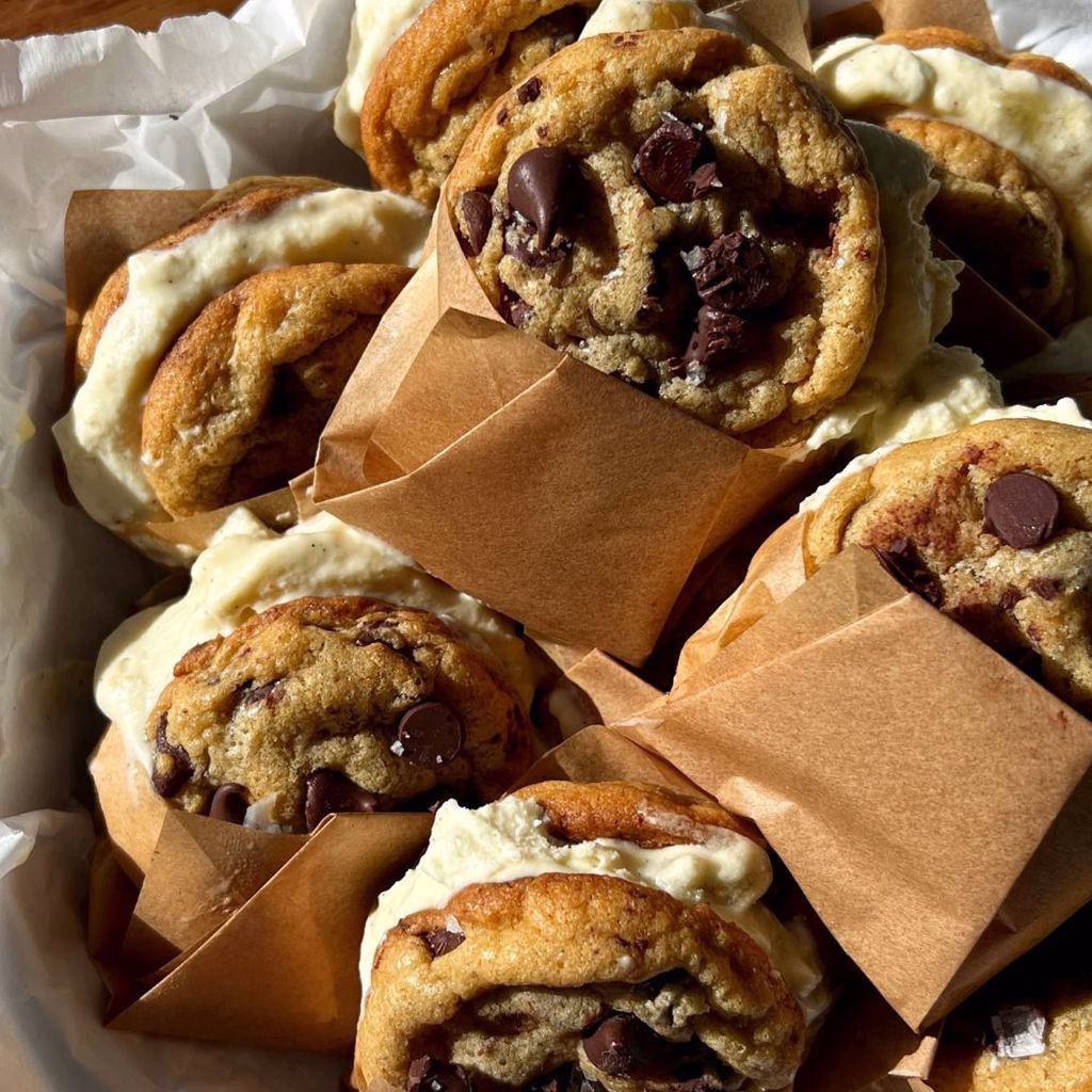 Vanilla Bean Ice Cream Sandwiches Recipe