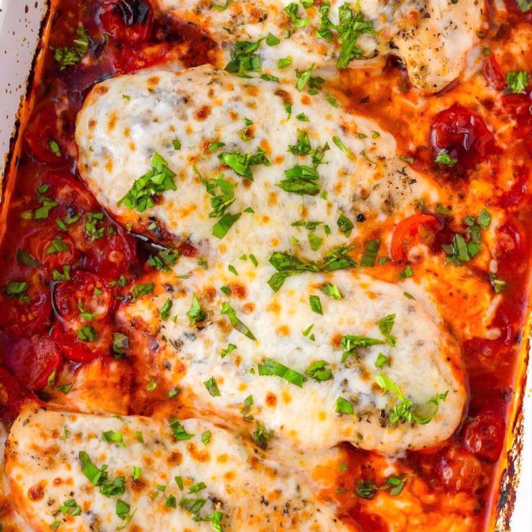 Cheesy Mozzarella Chicken Bake Recipe