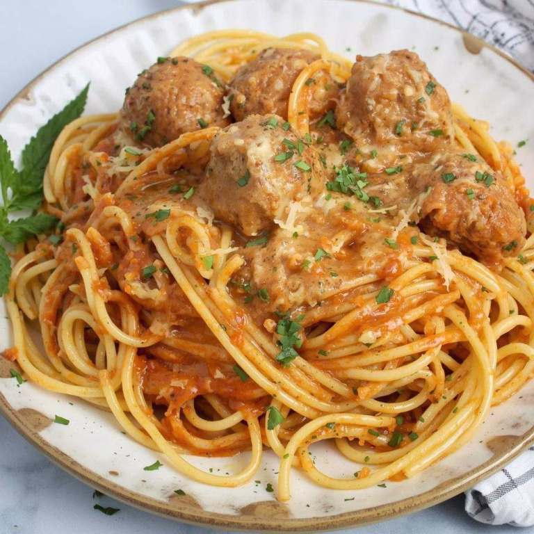 Creamy Spaghetti & Meatballs Recipe