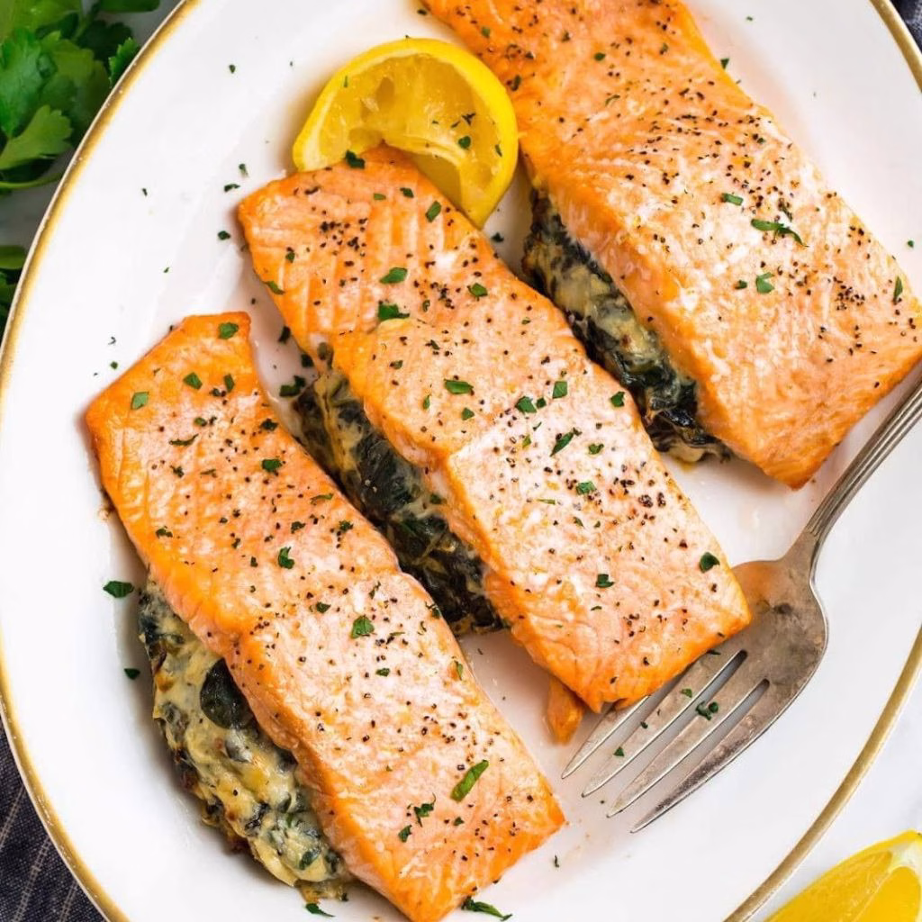 Baked Salmon with Spinach And Mozzarella Bliss Recipe