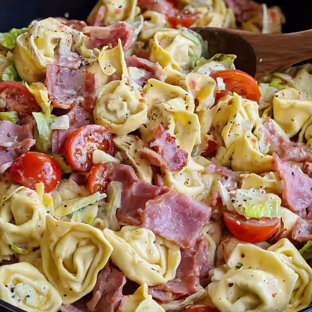 Easy Italian Grinder Tortellini Salad Recipe
