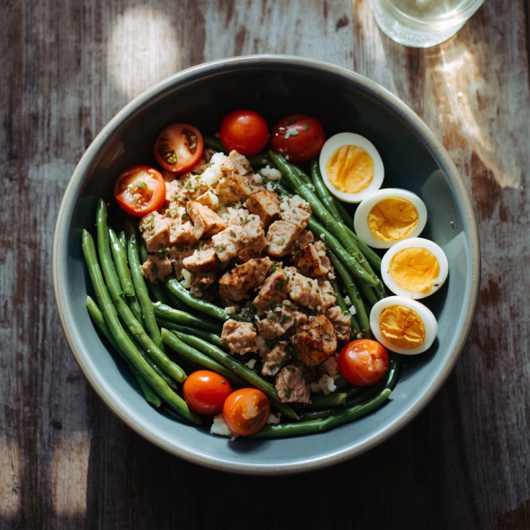 Easy Nicoise-Inspired Tuna Bowl with Green Beans Recipe