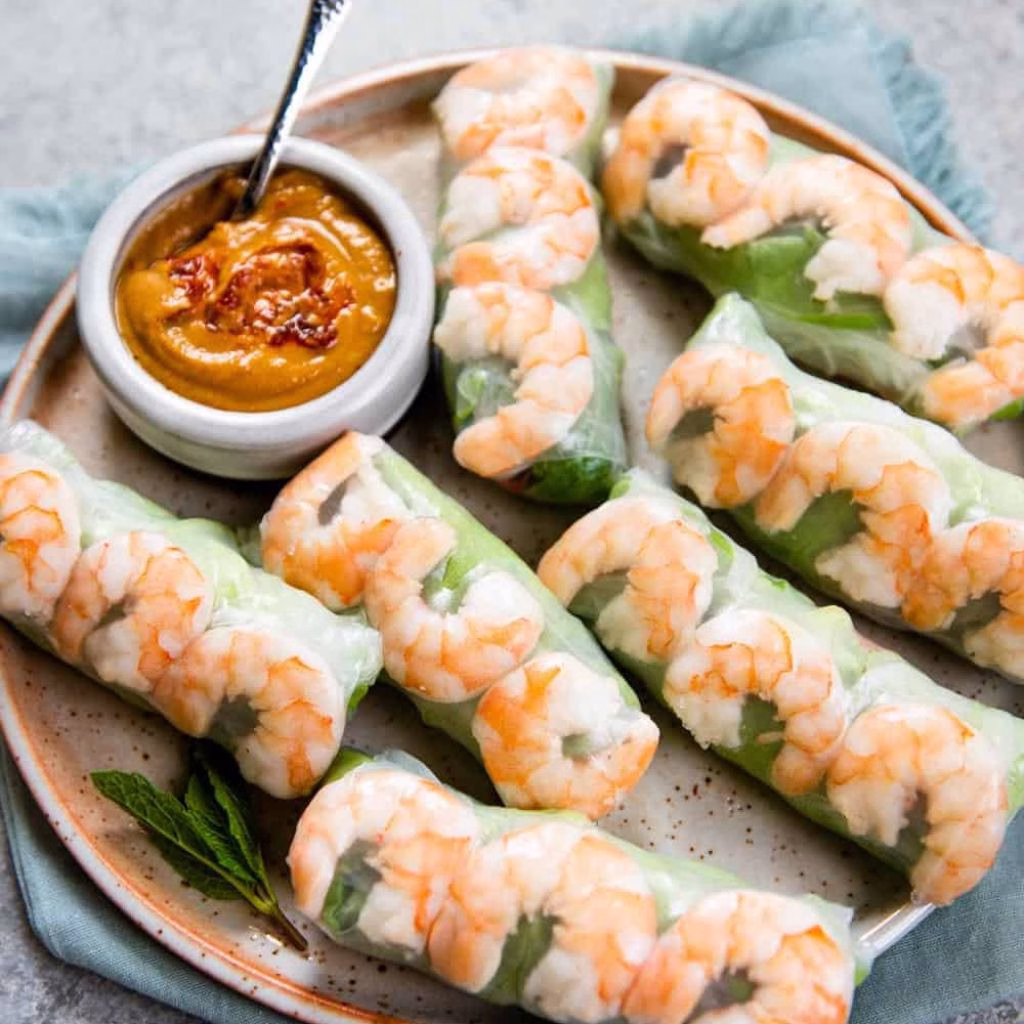 Fresh Vietnamese Salad Rolls with Shrimp