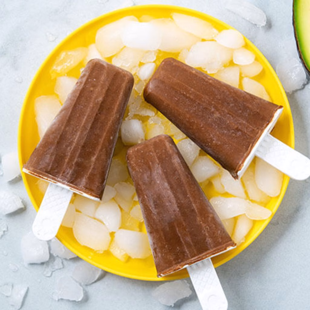 Healthy Banana Pops (with Chocolate and Avocado)