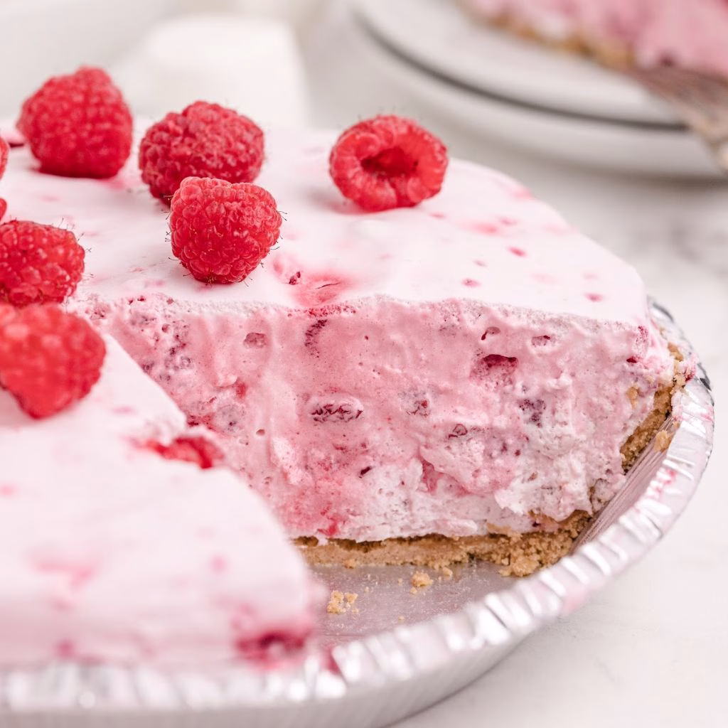 No-Bake Raspberry Marshmallow Pie