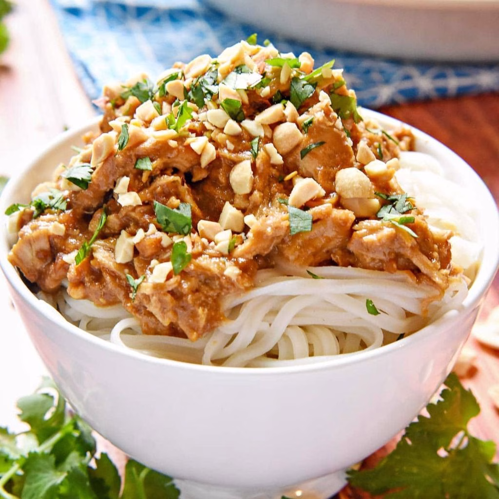 Slow Cooker Thai Peanut Chicken