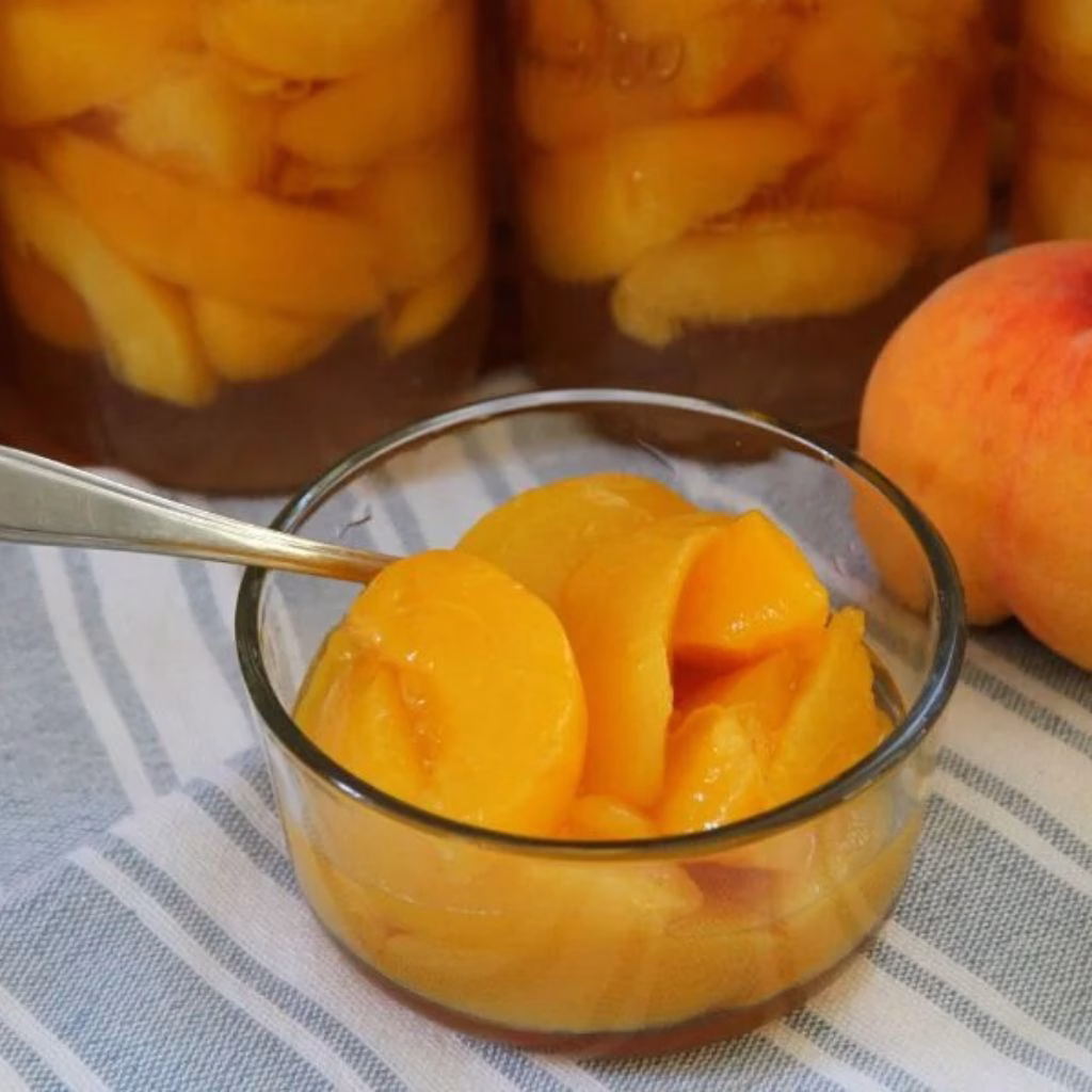 Canned Peaches in Honey