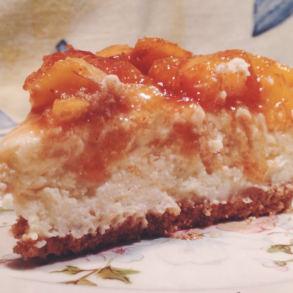 Cheesecake with Fresh Peach Topping