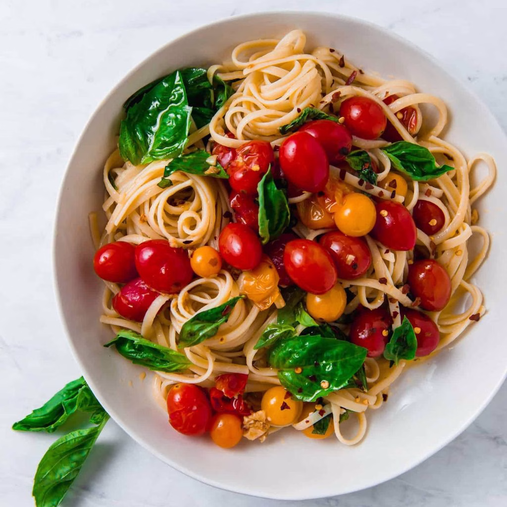 Cherry Tomato Pasta with Garlic and Basil