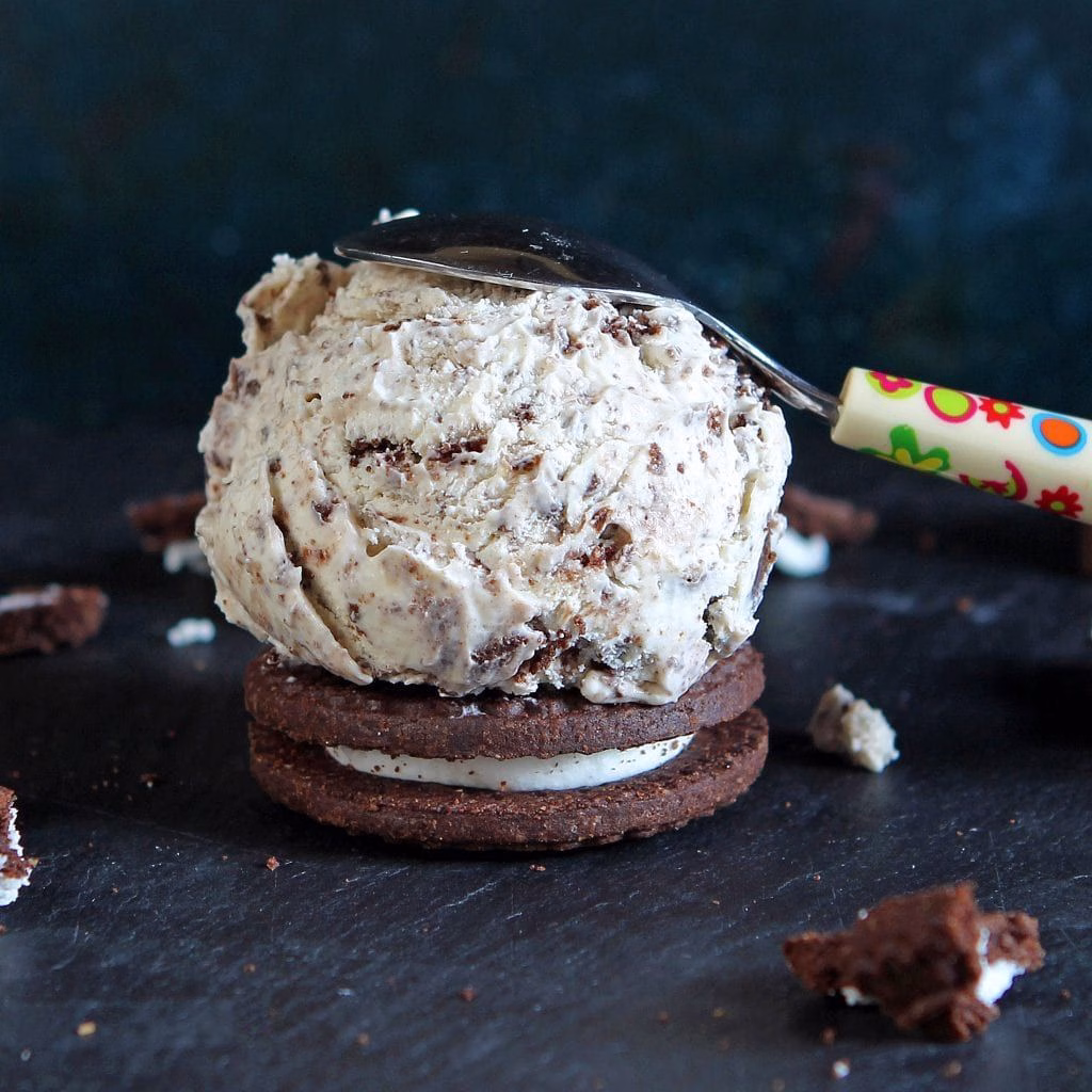 Cookies and Cream Ice Cream (Gluten-Free)