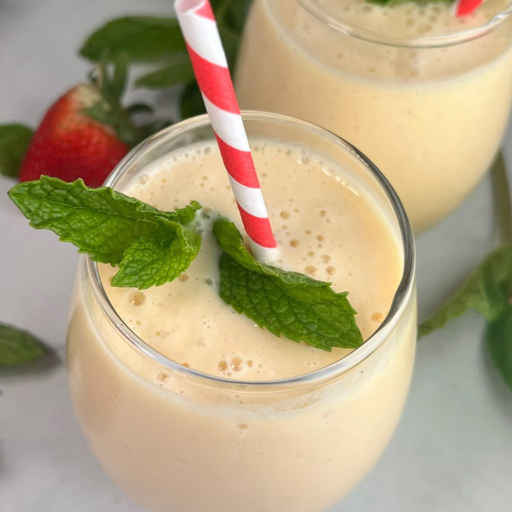 Creamy Peach Pineapple Smoothie