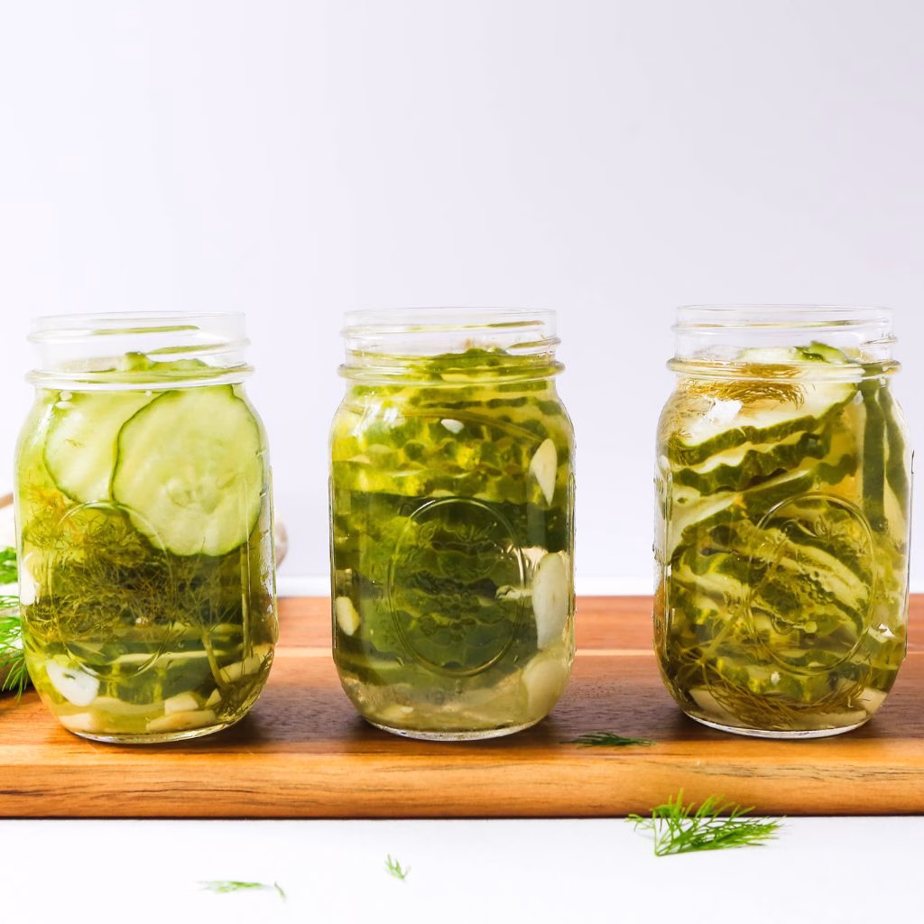 Dill Refrigerator Pickles with Garlic