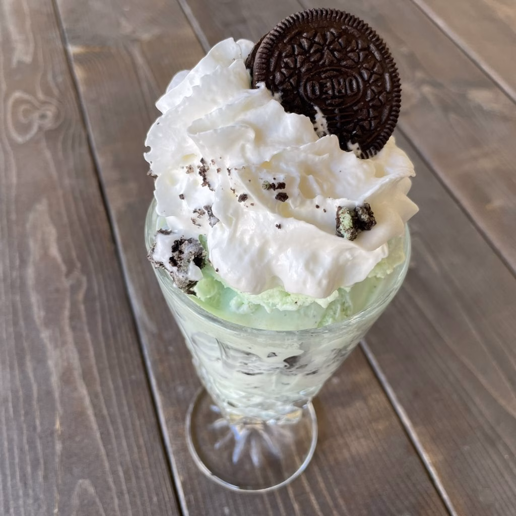 Mint Chocolate Chip Ice Cream Parfait