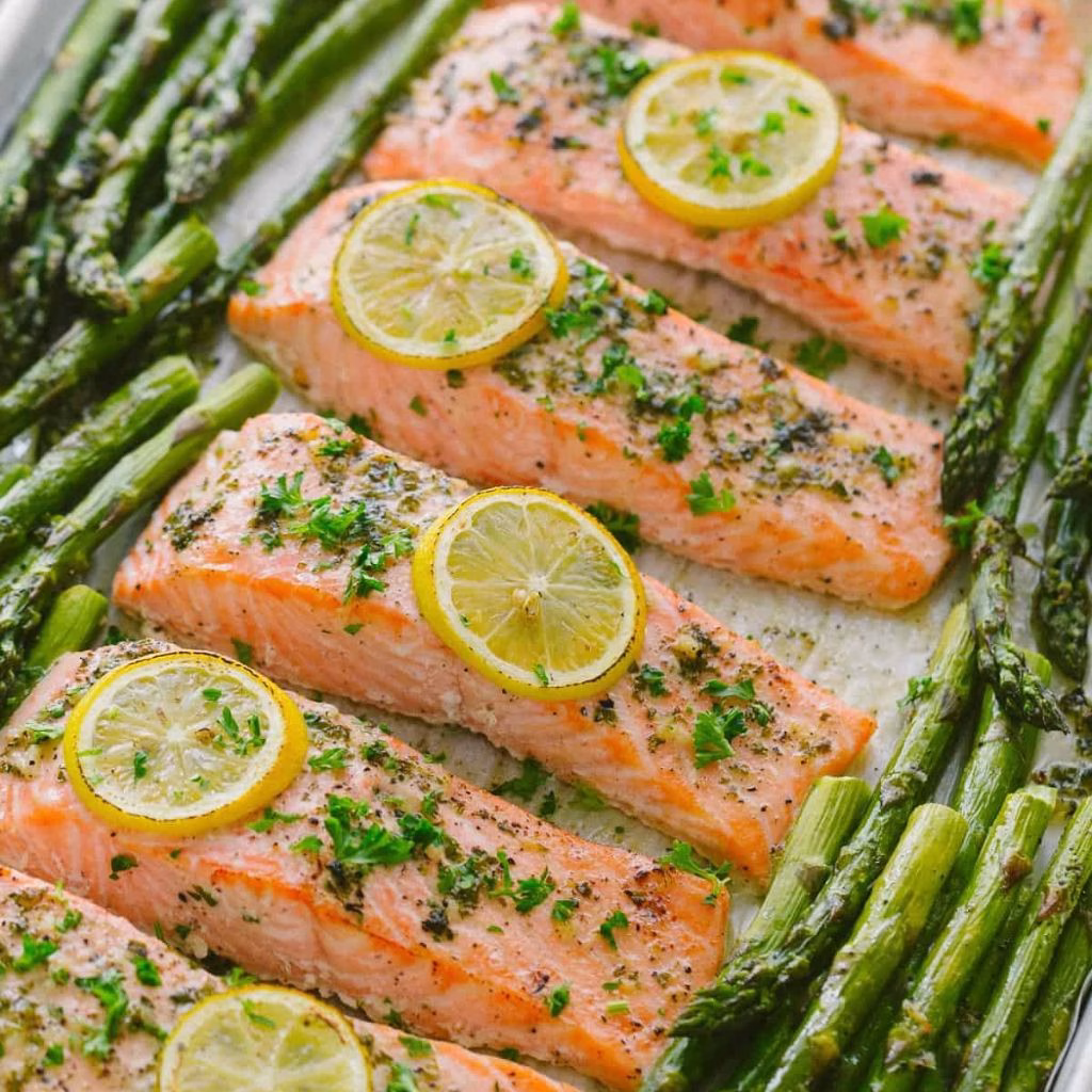 One-Pan Salmon with Asparagus and Lemon