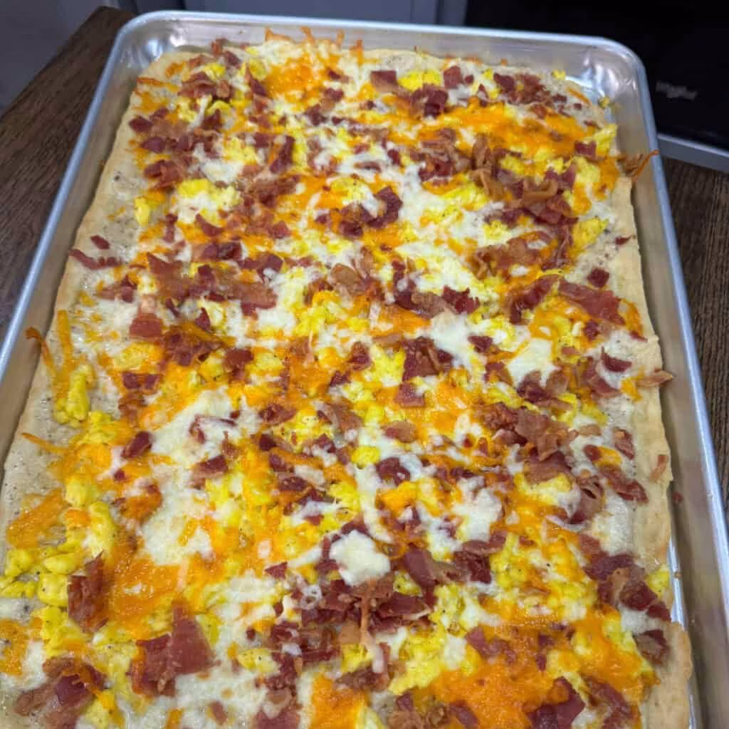 Sheet Pan Breakfast Pizza