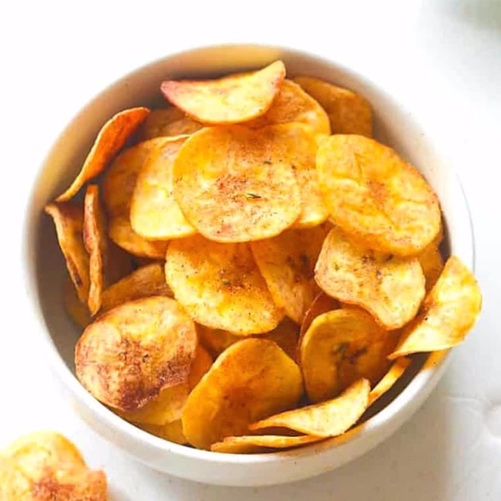 Spicy Baked Plantain Chips
