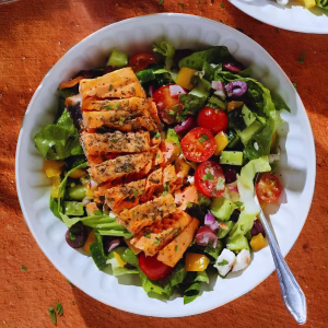 Grilled Salmon Fresh Garden Salad Recipe